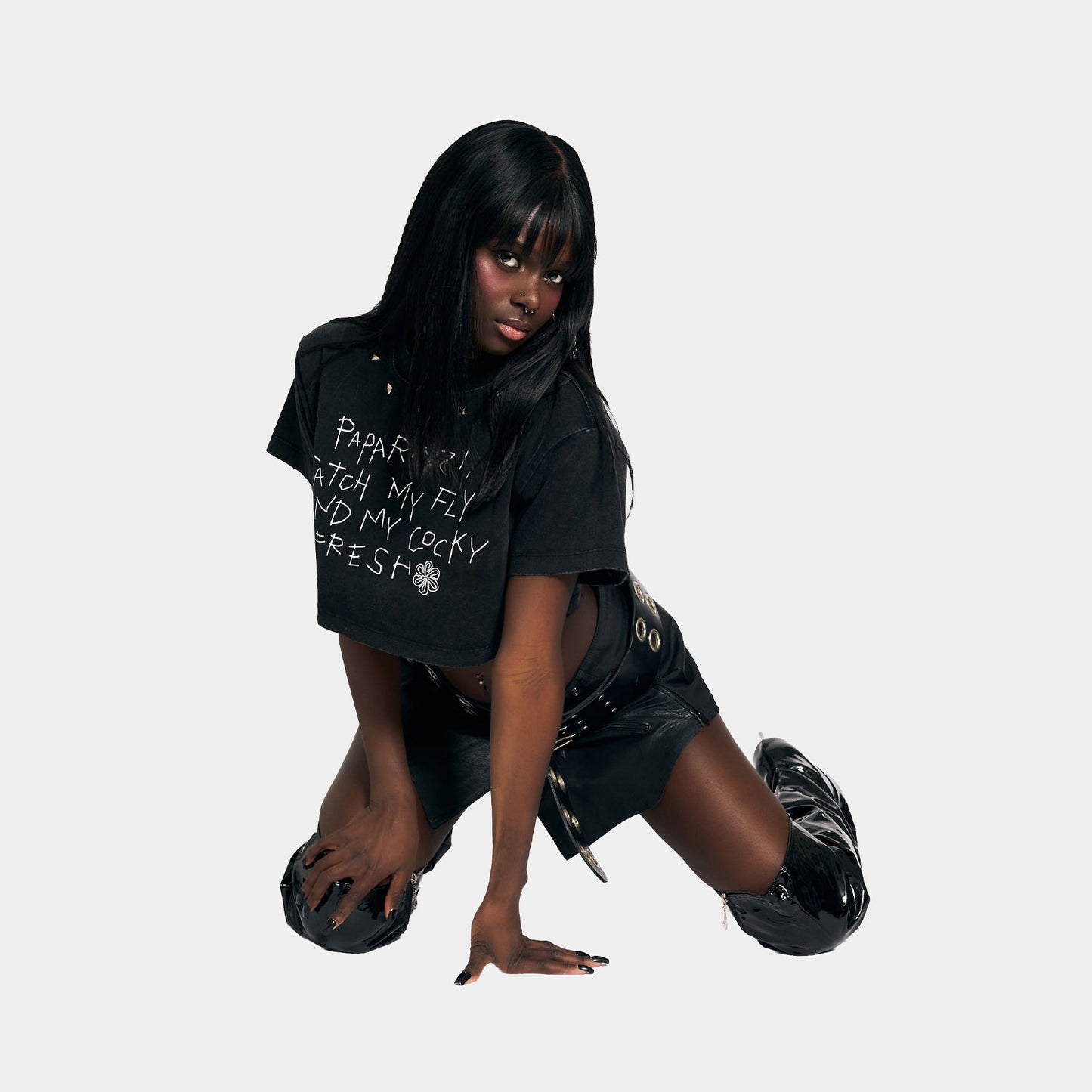 PAPARAZZI PIGMENT DYE CROPPED T-SHIRT -GREY-